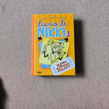 diario de nikki 3: una estrella del pop muy poco brillante