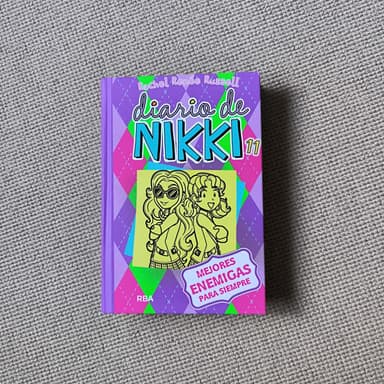 Diario de Nikki. Mejores enemigas para siempre