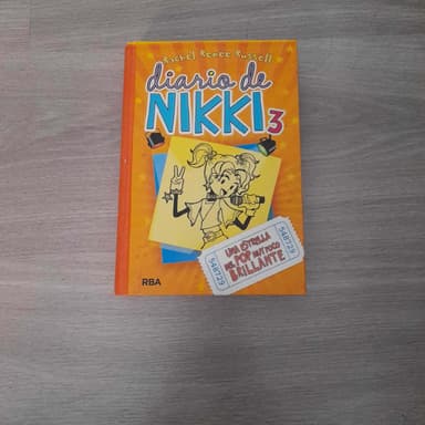 diario de nikki 3: una estrella del pop muy poco brillante