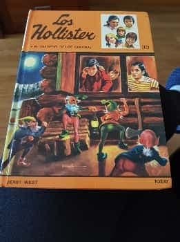 Los Hollister y el misterio de los gnomos