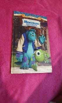 Monstruos university