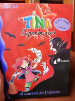 TINA Superbruixa al castell de Dràcula