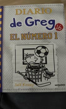 Diario de Greg 16. El numero 1