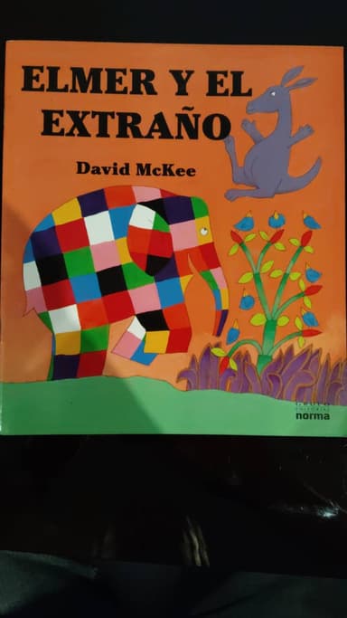 Elmer Y El Extrañoelmer And the Stranger