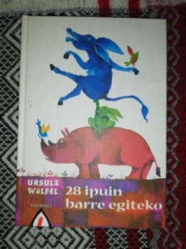 28 ipuin barre egiteko