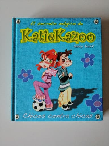 KatieKazoo. Chicos contra chicas