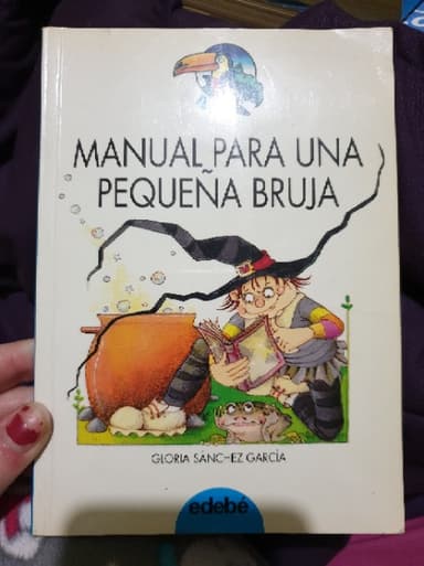Manual para una pequeña bruja