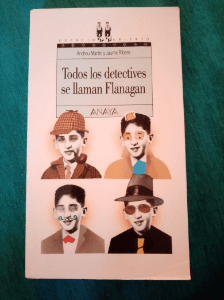 Todos Los Detectives Se Llaman Flanagan