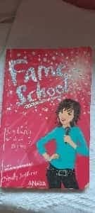 En Busca De Un Sueño/ Reach for the Stars (Fame School)