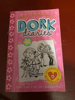 Dork Diaries: Tales from a Not-so-fabulous Life