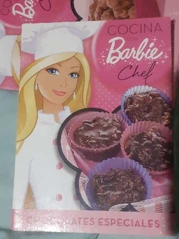 cocina con Barbie chef 