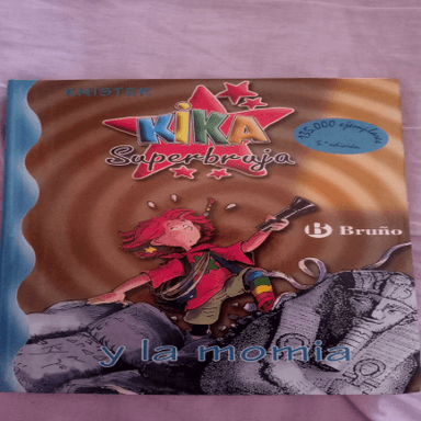 Kika superbruja y la momia