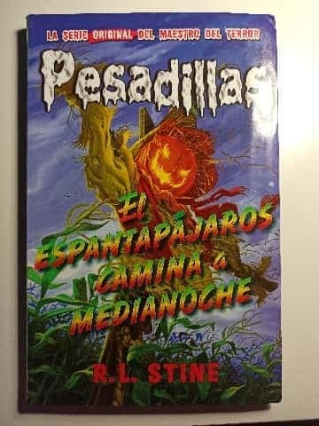 El espantapájaros camina a medianoche