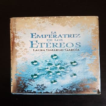 La Emperatriz de los Etéreos