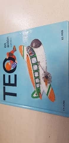 En Teo va amb avió