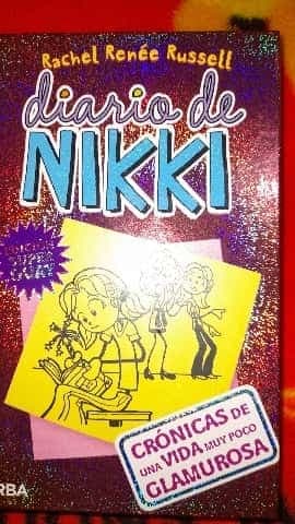 Diario de Nikki Cronicas de una vida muy poco glamurosa