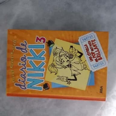 diario de nikki 3: una estrella del pop muy poco brillante