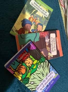 tres libros de Helen velando (sin uso prácticamente)