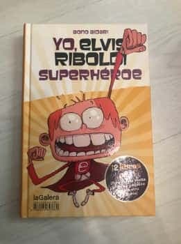 Yo Elvis Riboldi superhéroe  Yo Elvis Riboldi