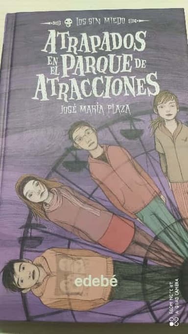 Atrapados en el parque de atracciones 