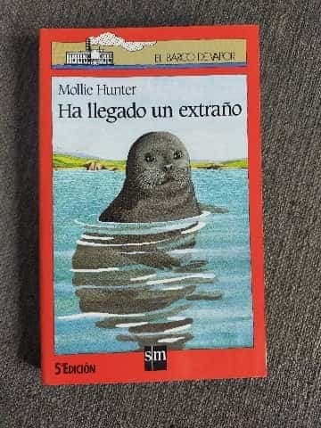 Ha Llegado UN Extranoa Stranger Came Ashore