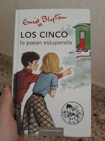 Los Cinco lo pasan estupendo