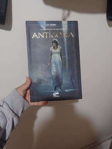 Antígona
