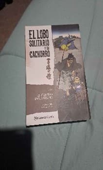   El lobo solitario y su cachorro 