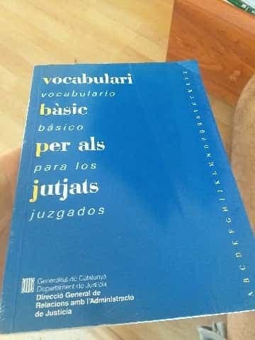 Vocabulari bàsic per als jutjats =