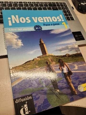 ¡NOS VEMOS! PASO A PASO 1. NIVEL A1. 1. LIBRO DEL ALUMNO Y CUADERNO DE EJERCICIOS + CD