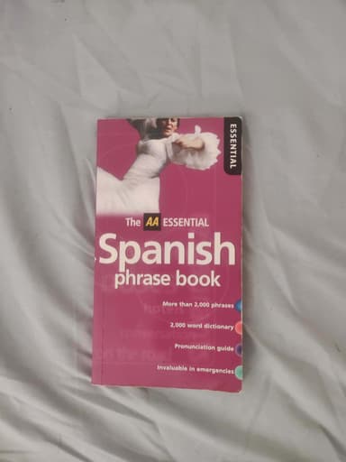 AA Essential Spanish Phrasebook (AA Essential Phrase Book)