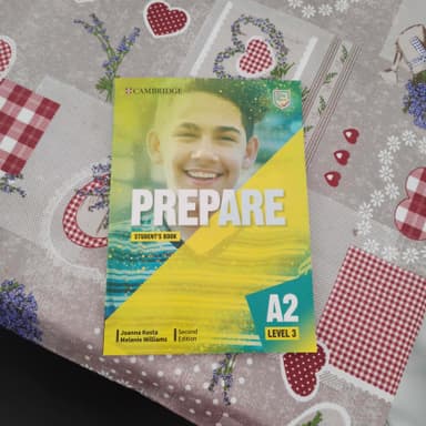 Cambridge prepare A2 leve 3
