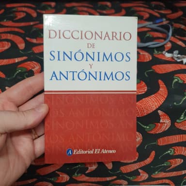 Diccionario de Sinonimos y Antonimos
