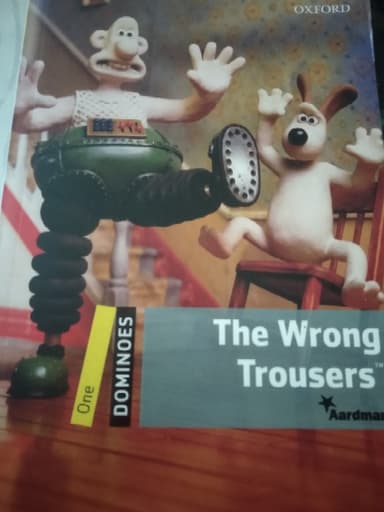 Dominoes, New Edition: Level 1: 400-Word Vocabulary The Wrong Trousers (Dominoes: Level One)