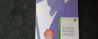 El misterio del colegio embrujado