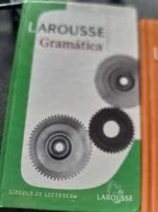 Larousse Gramática y Ortografía 