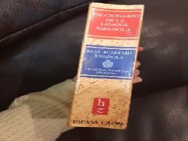 2 Diccionarios De La Lengua Espanola - 2 Volumes