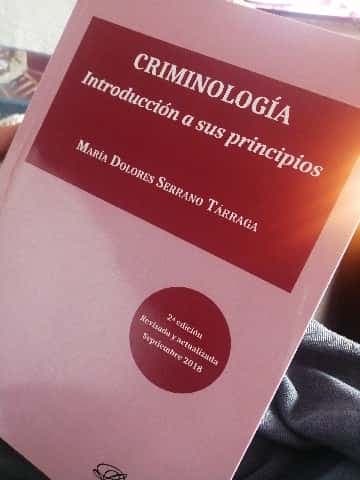 Criminología introducción a sus principios 