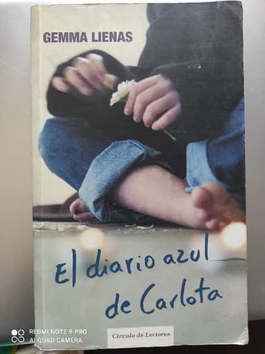 El diario azul de Carlota