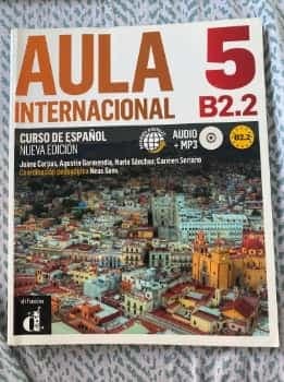 Aula internacional 5 B2.2 : [curso de español]. [Libro del alumno]
