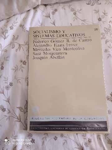 Socialismo y sistemas educativos