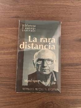 La rara distancia