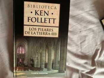 Los pilares de la tierra III