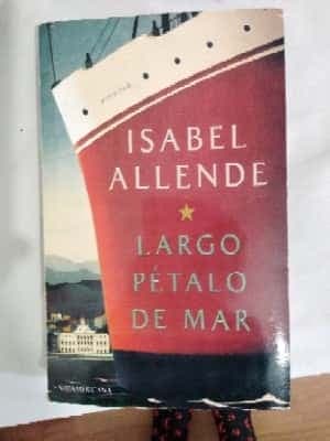 largo pétalo de mar 