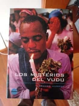 Los misterios del vudu. Libro ilustrado