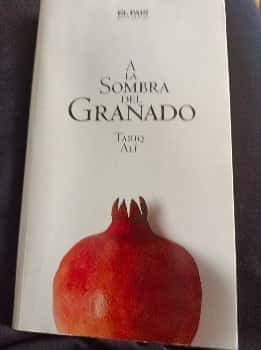 A la sombra del granado