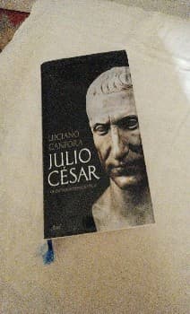 Julio César, un dictador democrático 