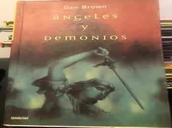 Ángeles y demonios