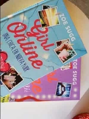 Pack Girl Online 1y2: "Una chica en Nueva York"y "¡De gira!"