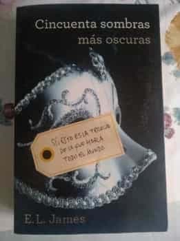 Cincuenta sombras más oscuras